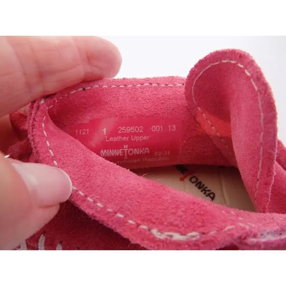 Minnetonka pink suede infant toddler baby moccasins shoes size 1